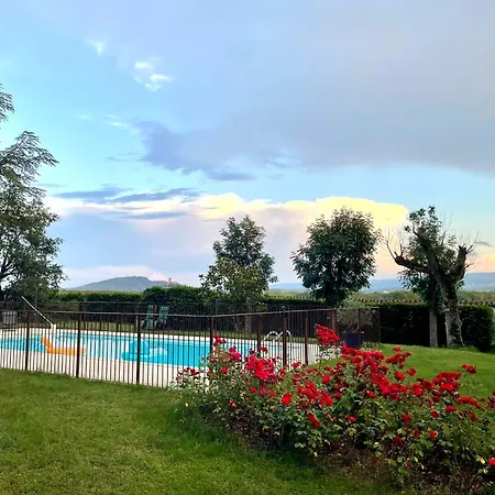 Domaine Du Perrier Bed & Breakfast *